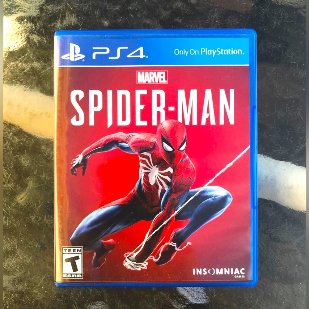 Marvel Spiderman Game For Playstation 4 (Includes Game + Case)